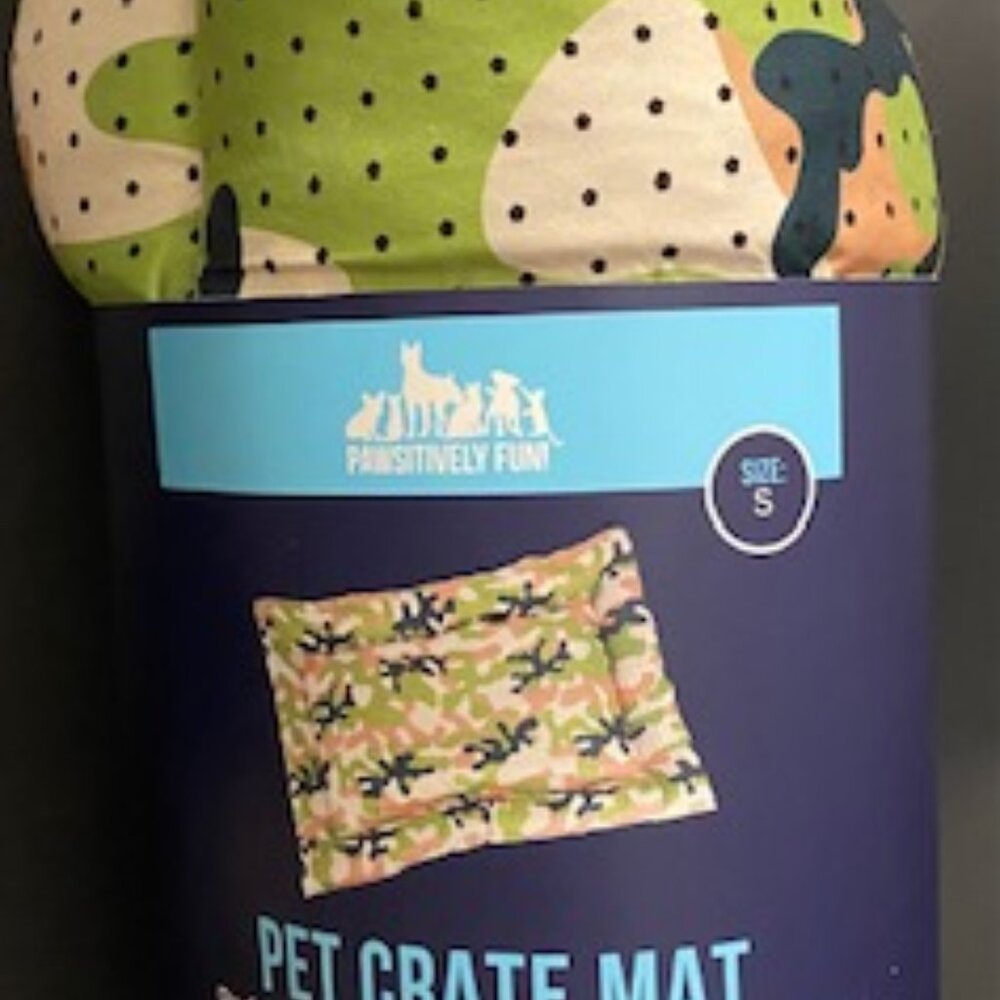 1 PAWSITIVELY FUN! PET CRATE MAT *Size: Small* *Standard*